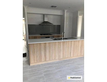 72 Turquoise Boulevard, Treeby, South West Perth, 4部屋, 2バスルーム, House