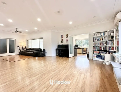 6 Cadow Street, Pymble, NSW 2073, 3 Kuwarto, 2 Banyo, House
