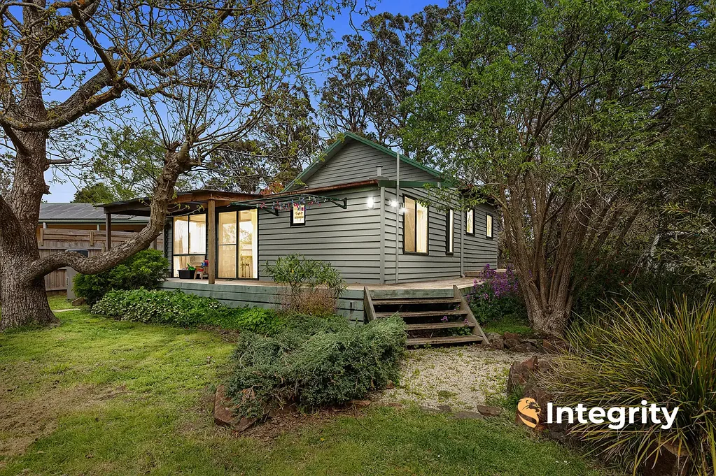 15 Victoria Road, Kinglake, VIC 3763
