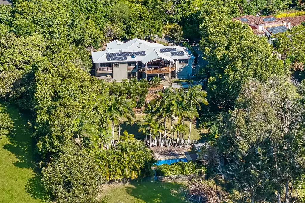 Doonan 5 Bedroom Versatile charmer in stunning private setting