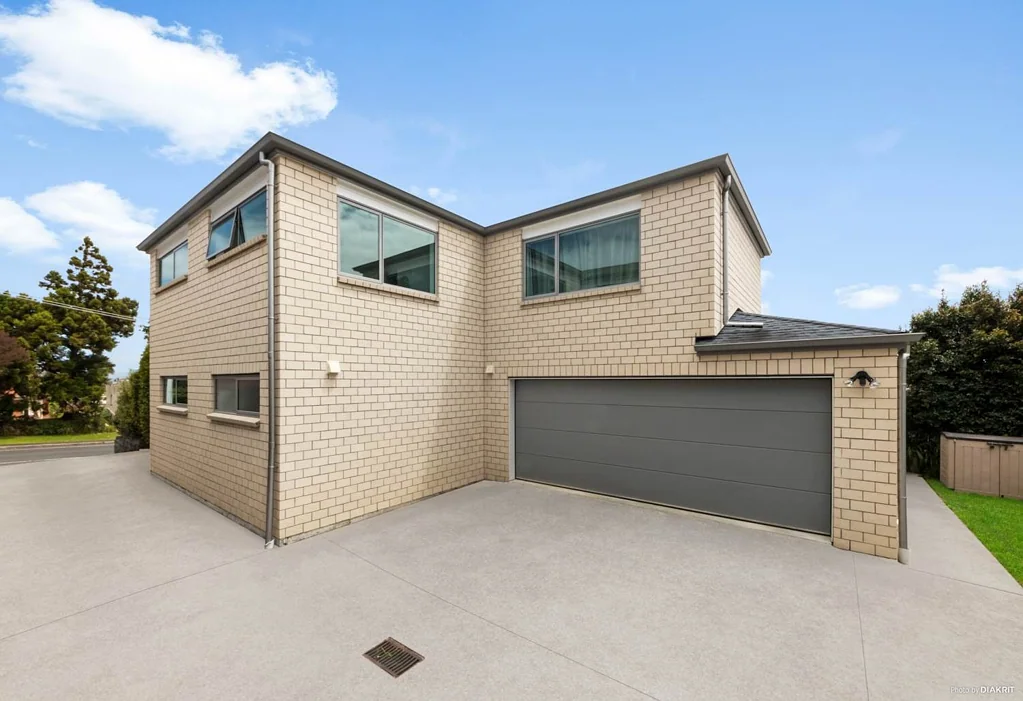 Beautiful five bedroom family home