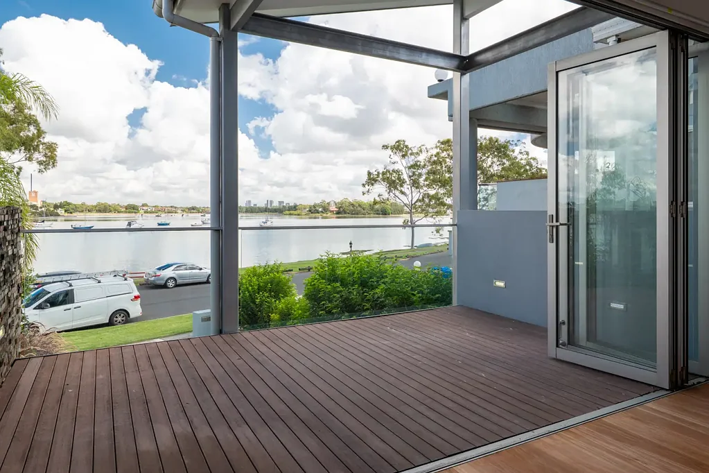 Renovated Luxurious Bayfront Living with Uninterrupted Water Views