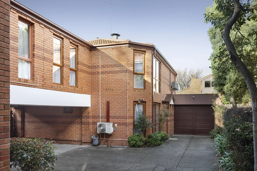 St Kilda East 2部屋 Dual-Level Oversized Townhouse Steps to Alma Village