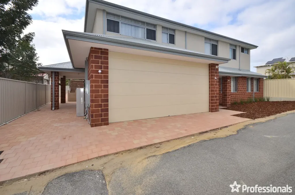 Two Storey Residence-Reverse Cycle Fully Ducted Aircon