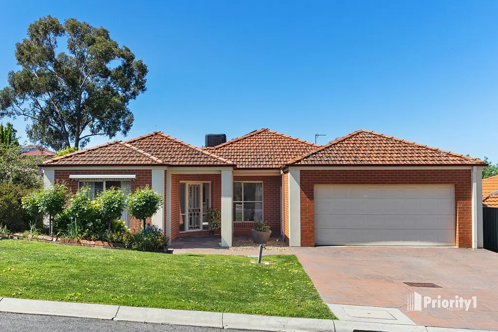 12 Alpina Place, Kangaroo Flat, VIC 3555
