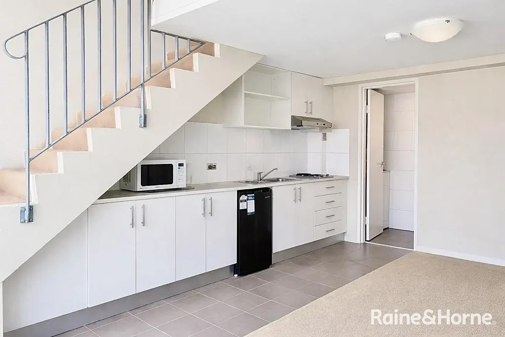 Studio Living with Excellent Convenience