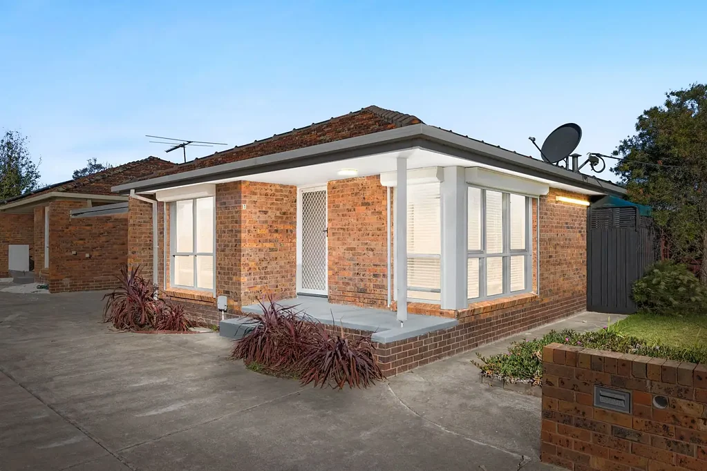 1/16 Claremont Crescent, Hoppers Crossing, VIC 3029