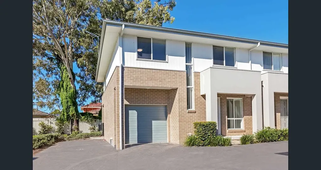 Modern, Spacious Townhouse in a Prime Penrith Location
