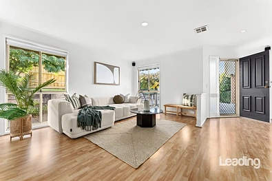 लिविंग रूम - 3 Bowen Court, Sunbury, VIC 3429