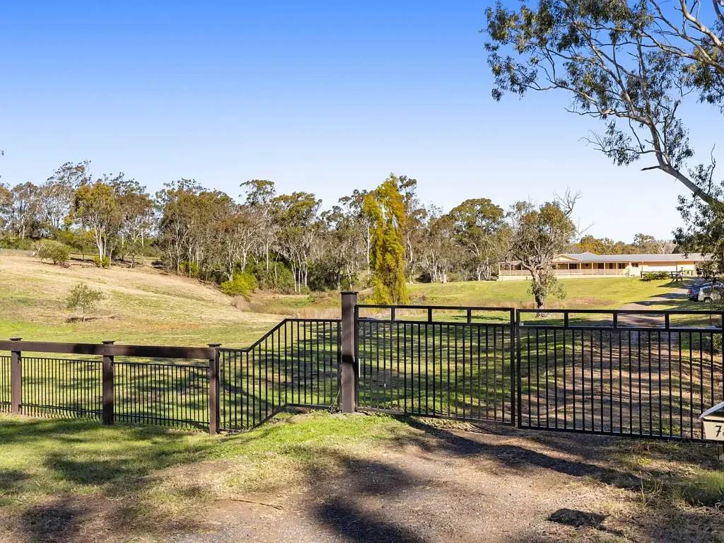 Preston 5房  4.65 Acres of Family Living, Rural Lifestyle & Two Bores