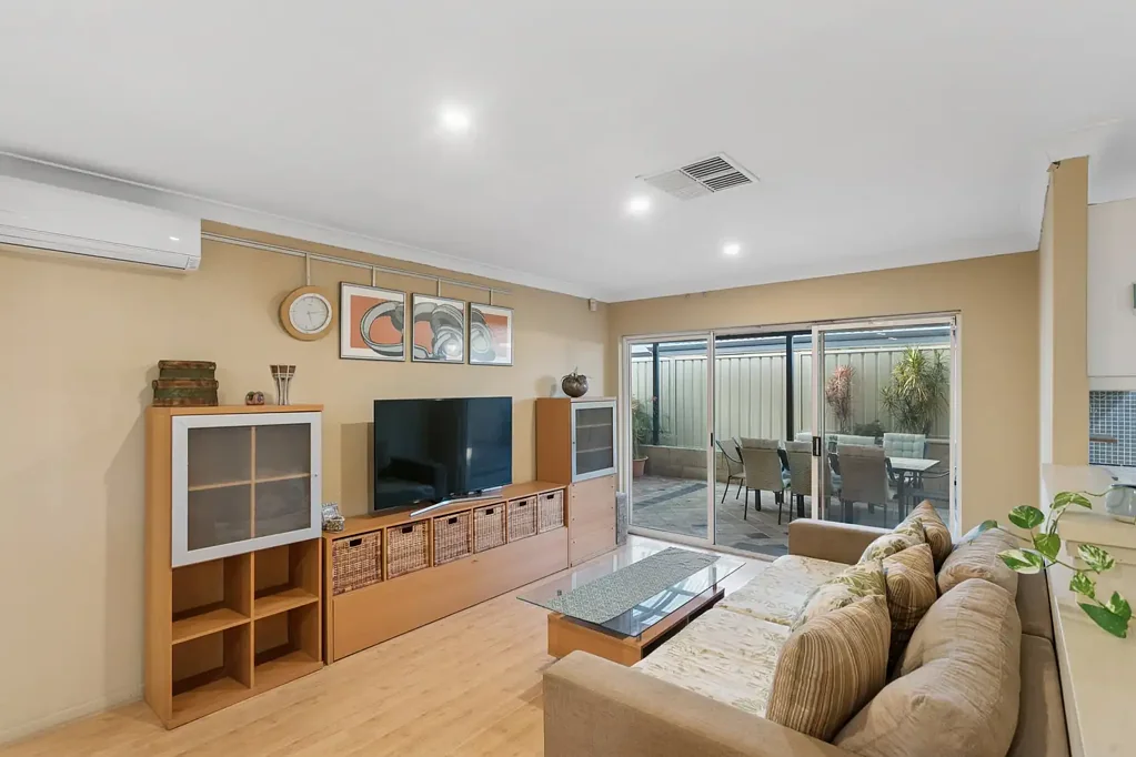Marangaroo 4 Slaapkamer SPACE, STYLE & STRATEGIC POTENTIAL - R20/40