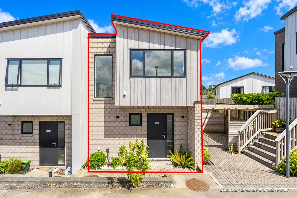 Massey 2ਬੈੱਡਰੂਮ Views, Outdoor Space & a Study—Make Your Move!