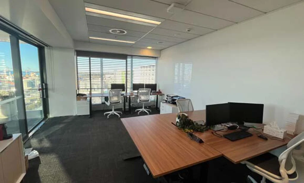 Auckland Central Britomart suite with ocean views