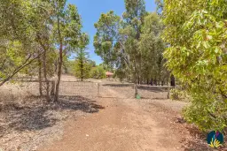 120 Harvester Drive, Toodyay