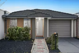 25 Orleana Way, Clyde North