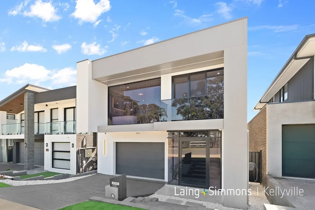 Box Hill 4 Slaapkamer 35 squares of super luxury. Designer built in 2025.