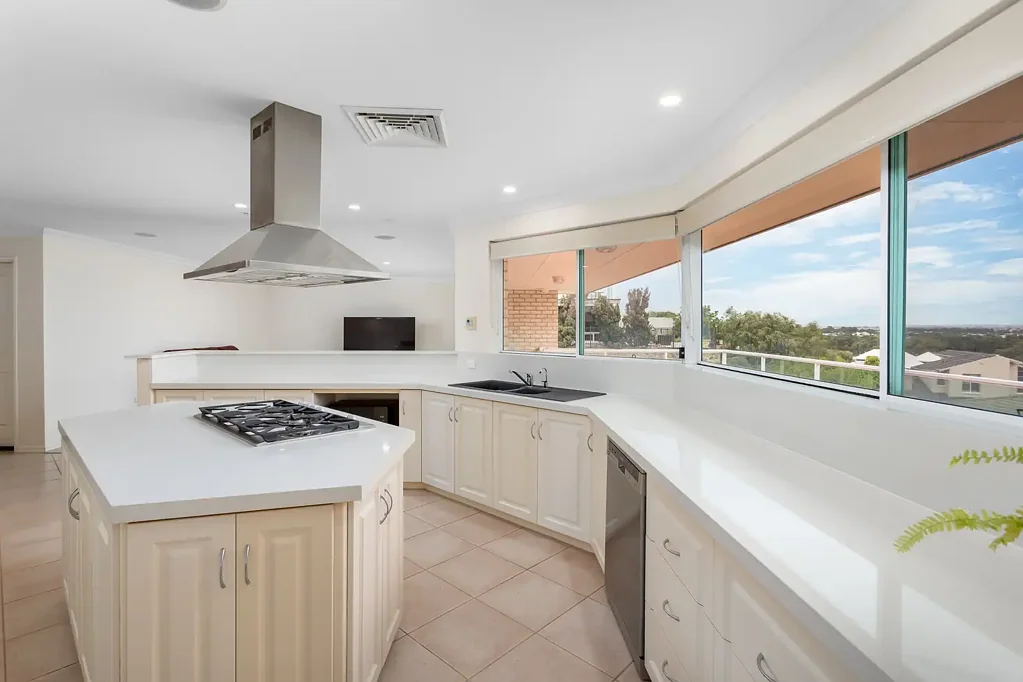 14 Sunningdale Street, South Bunbury, WA 6230