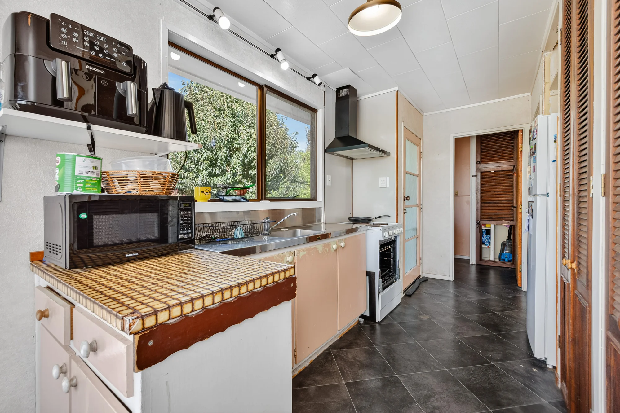 2/24 Tango Place, Henderson, Waitakere City, 3 Bedrooms, 1 Bathrooms, House