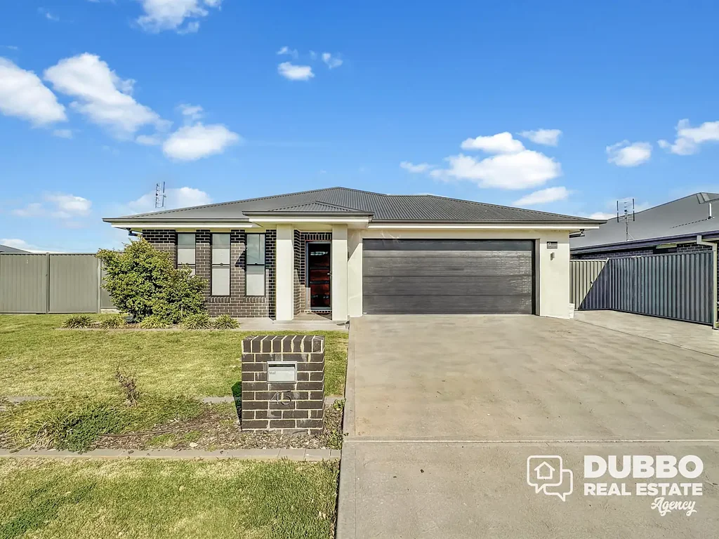 LARGE HOME IN SOUTHLAKES