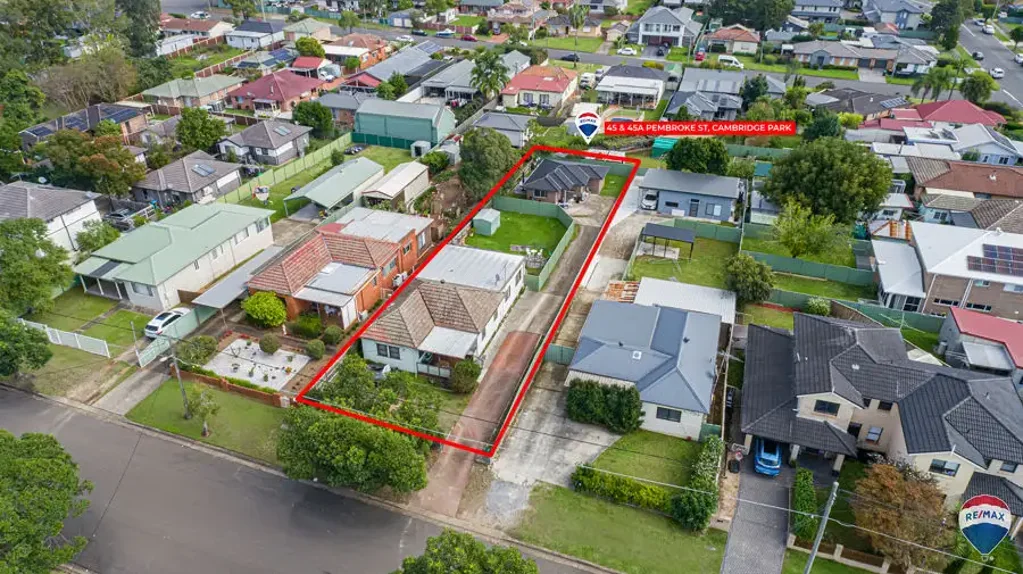 Cambridge Park 5Kwarto ** RARE |  Dual Occupancy 3-Bedroom Home + Approved 2-Bedroom Granny Flat  on a Huge 929 square metre Block