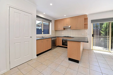 Kitchen - 3/32 Bulla Road, Strathmore, VIC 3041