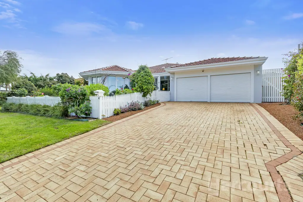 4 Noora Way, Quinns Rocks, WA 6030