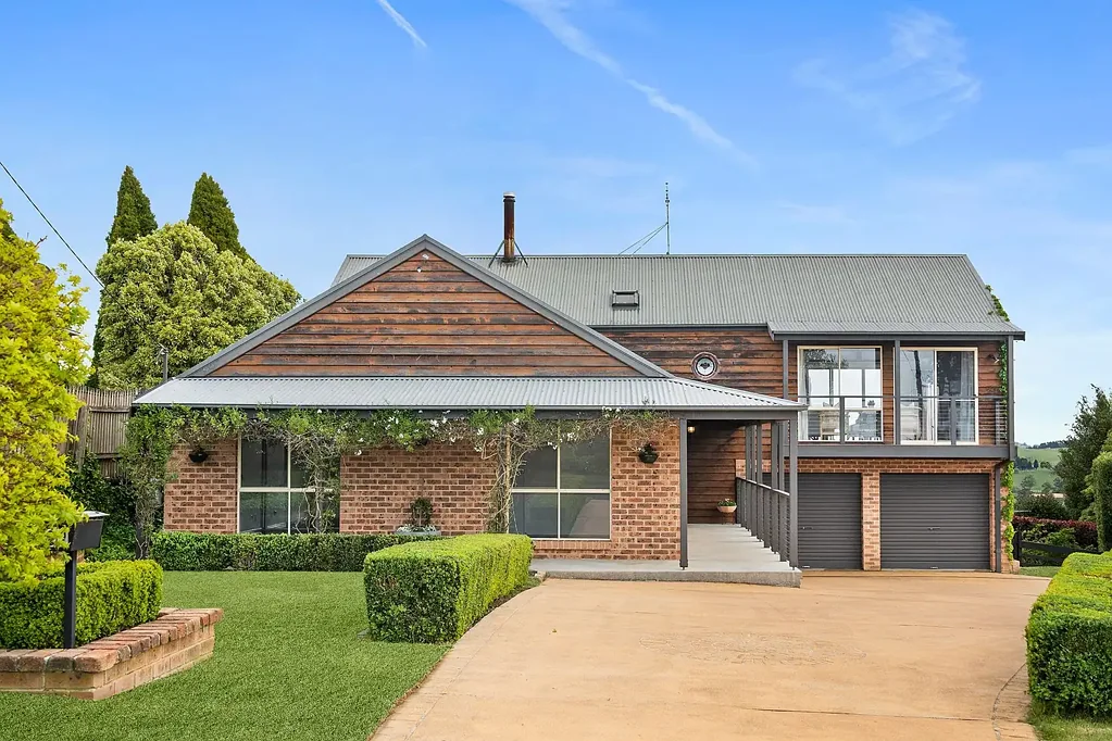 39 Dengate Crescent, Moss Vale, NSW 2577