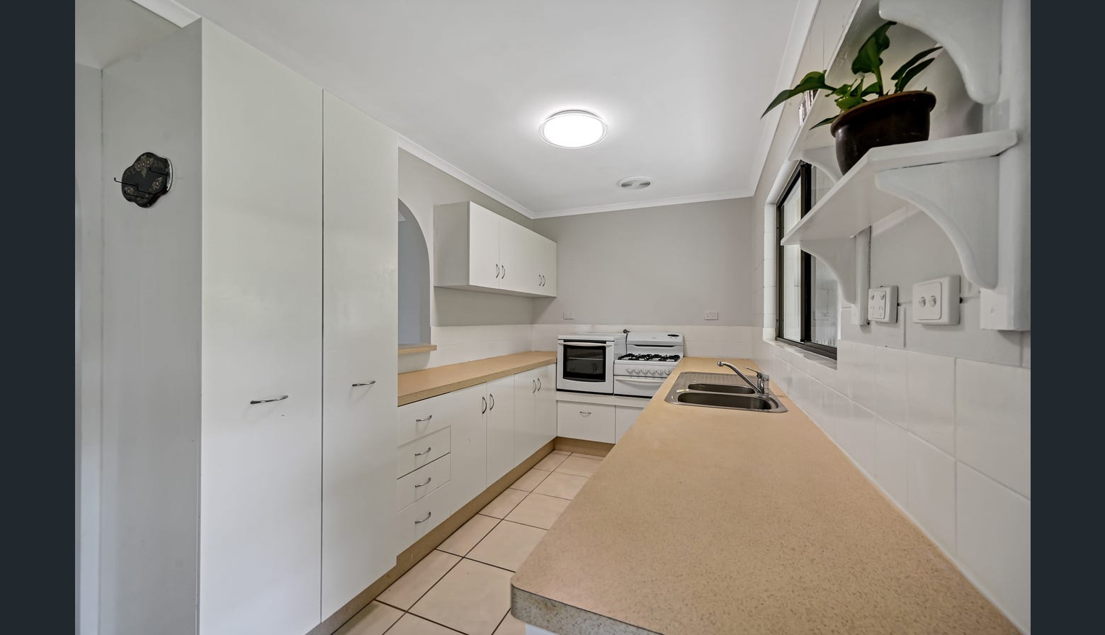 4 TREVINA CT, BALGAL BEACH QLD 4816, 0部屋, 0バスルーム, House