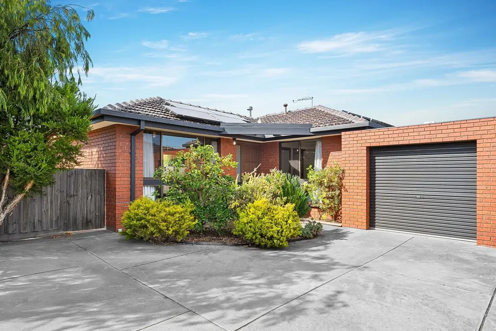 Altona 2 Bedroom High-Performance Energy-Efficient Villa with Private Garden Retreat