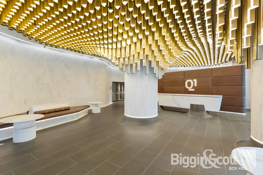 Melbourne 2房 墨尔本心脏地标公寓 61层尖端豪华 尽享城市景观 高端装修细节 成熟优雅生活体验 步行CBD市场教育 顶级设施环绕 Experience Luxury Living at Queens Place