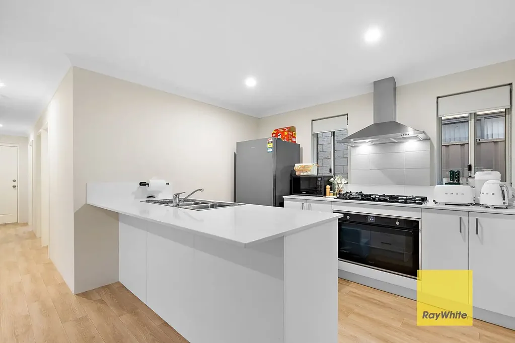 Seville Grove 3ห้องนอน Modern Comfort Meets Effortless Living