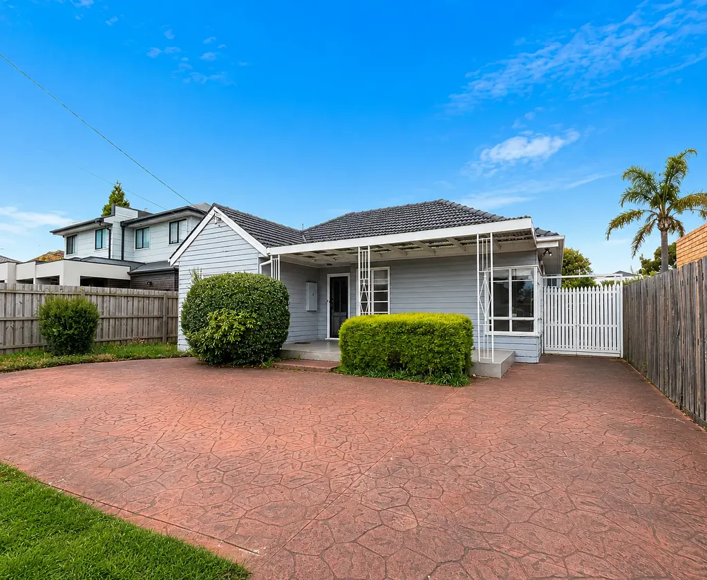 Spacious Family Living in the Heart of Fawkner