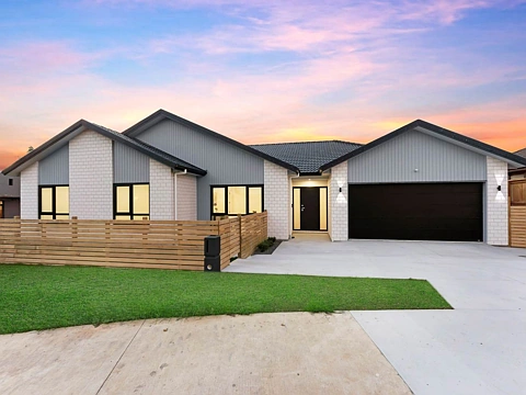 Pukekohe 5房  Brand-New Brick & Tile Beauty +Self-Contained Wing