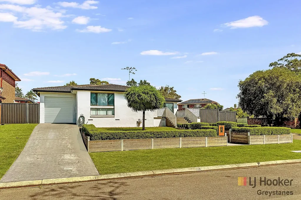 10 Shakespeare Drive, St Clair, NSW 2759