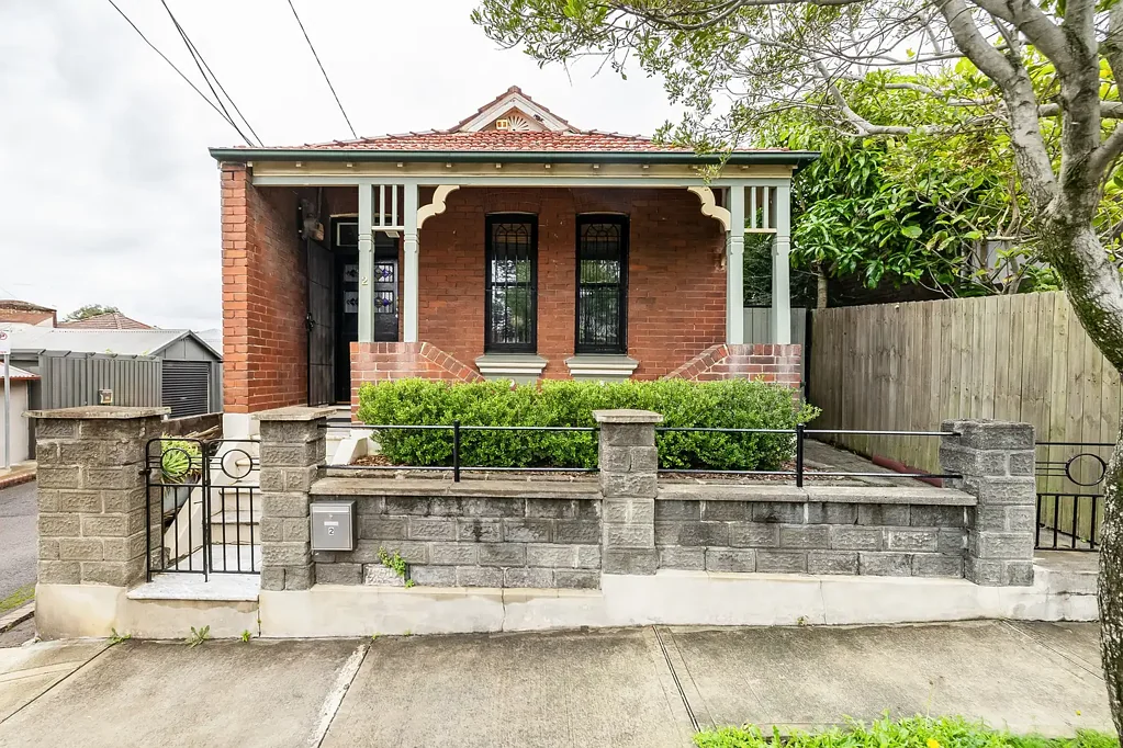2 Yelverton Street, Sydenham, NSW 2044