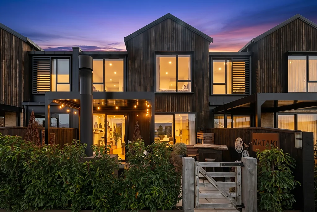 Wanaka 3房  Bellfield Lane living with year-round appeal