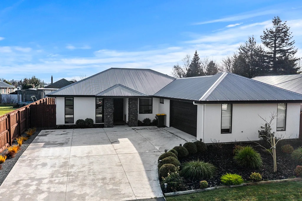 Netherby 4房  *PRICE REDUCTION*  A quality Home!