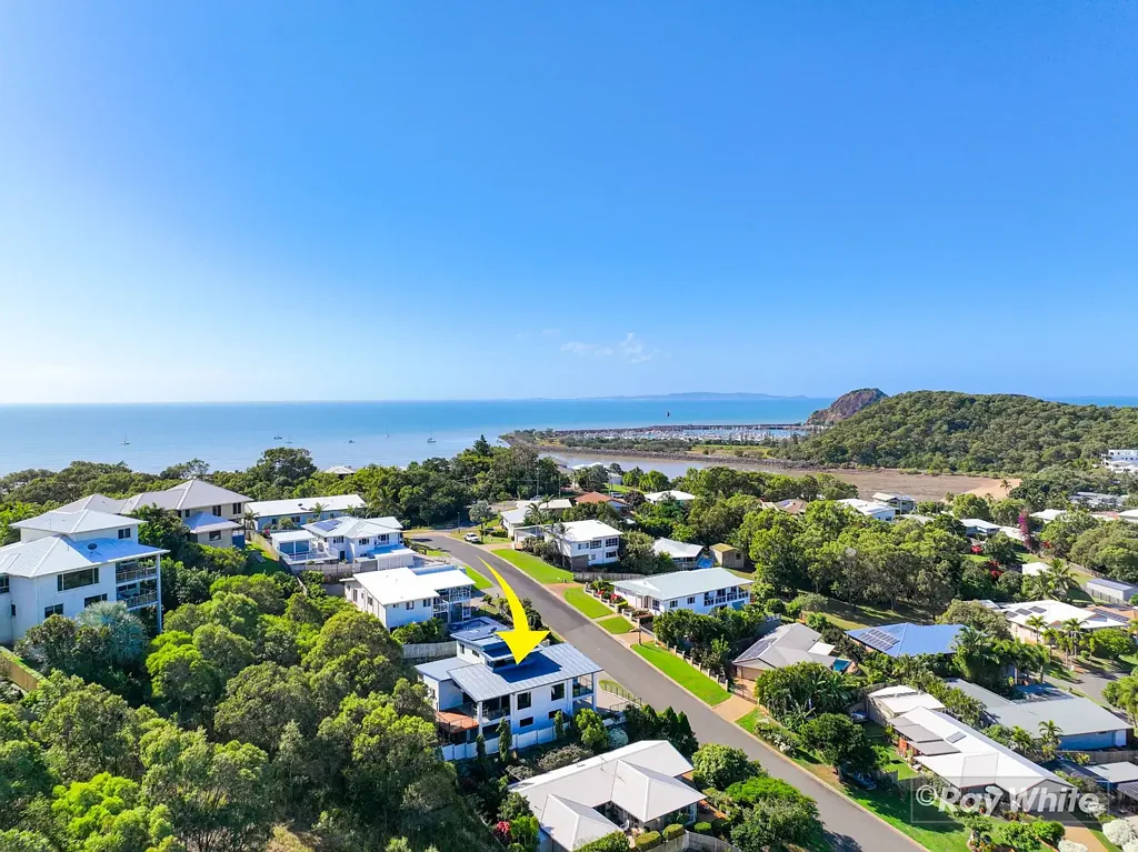 Rosslyn 4房  ELEVATED FAMILY HOME WITH OCEAN AND ISLAND VIEWS