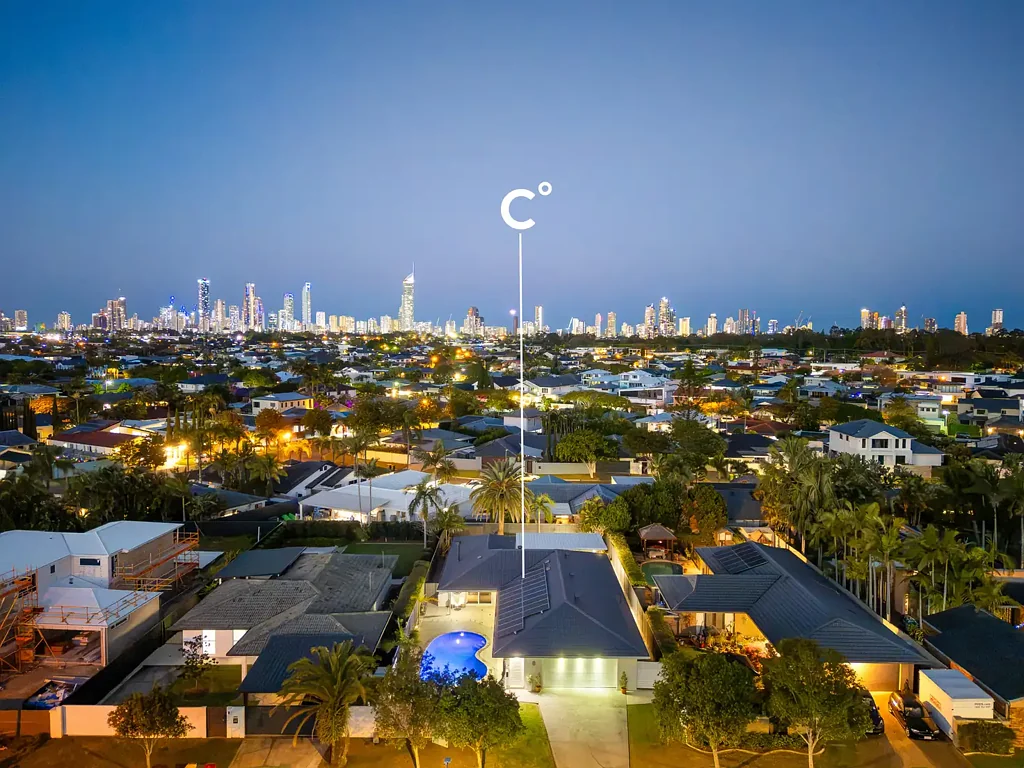 Bundall 4房  Contemporary Comfort, Design and Convenience in Coveted Sorrento