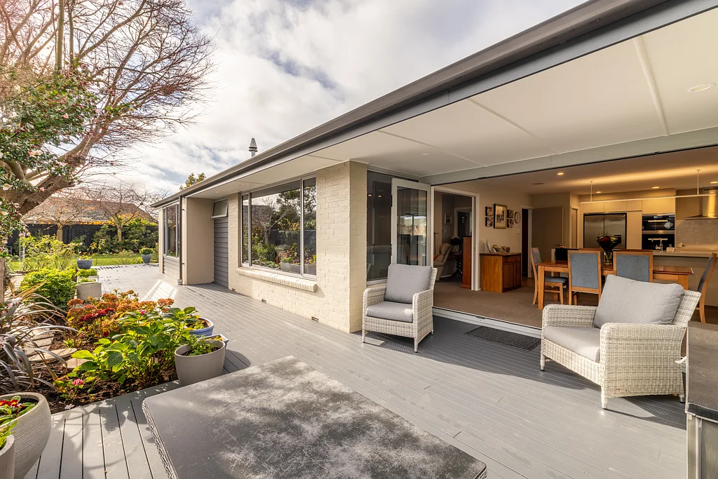 Avonhead 3Kwarto Stunningly Renovated with Style & Sophistication!