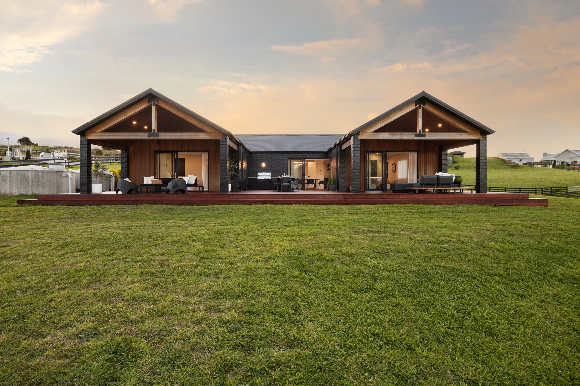 Te Kauwhata 5ਬੈੱਡਰੂਮ BIG ON SPACE AND STYLE. BUILT FOR FAMILY LIVING.