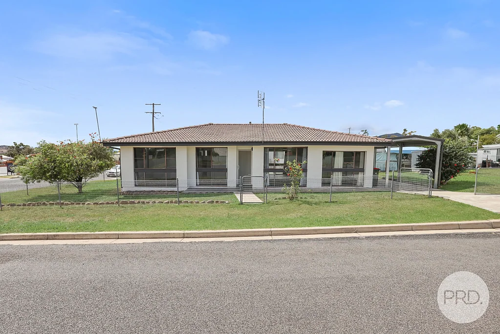 Werris Creek 4Habitaciones Renovated Delight in Werris Creek!