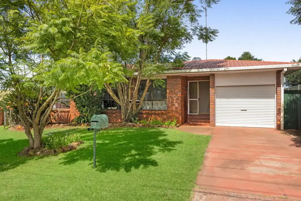 10 Marwedel Street, Kearneys Spring, QLD 4350