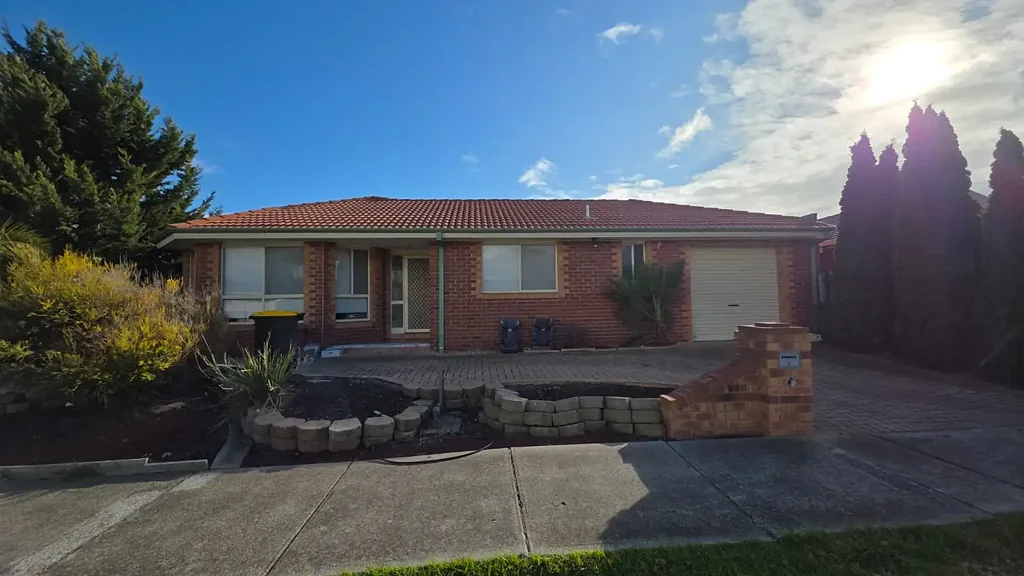 37 Delbridge Drive, Sydenham, VIC 3037