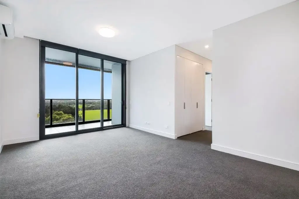 Two-Bedroom + Study + Sydney Harbour View Apartment