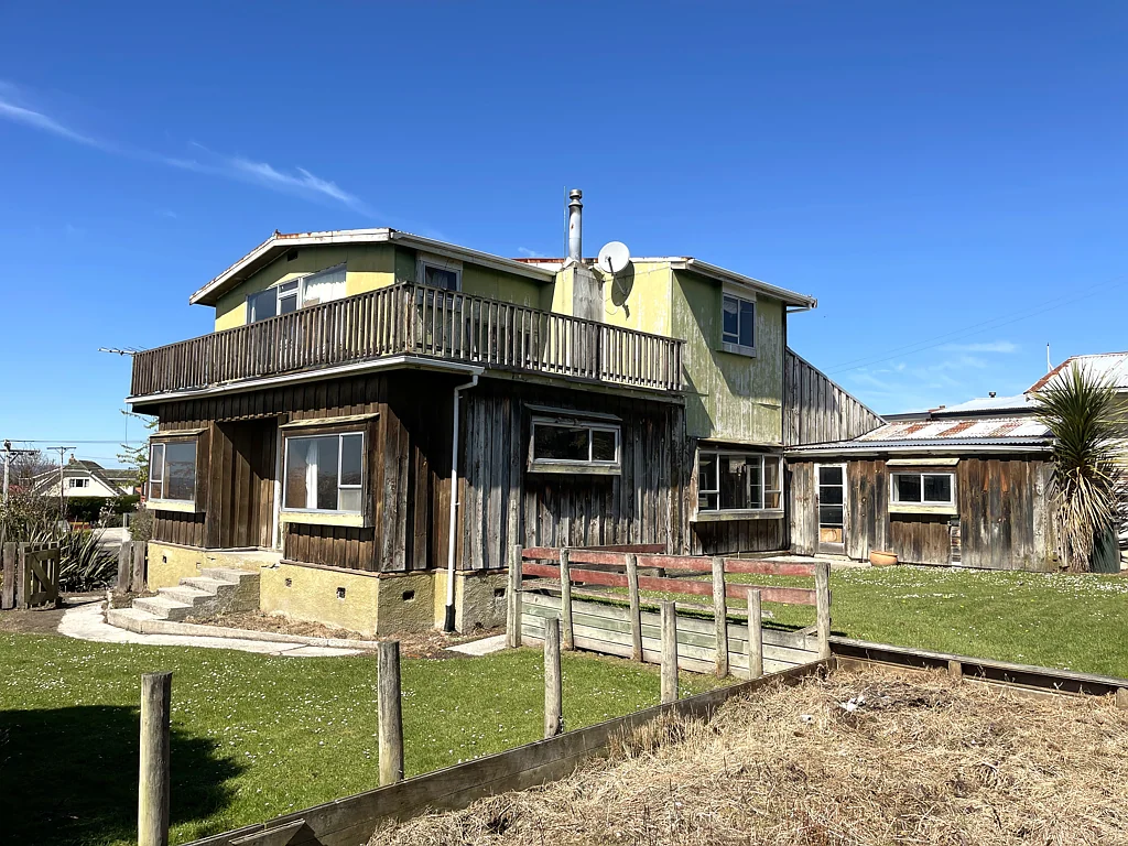 Balclutha 5房  Preloved Family Home - Restore or Transform