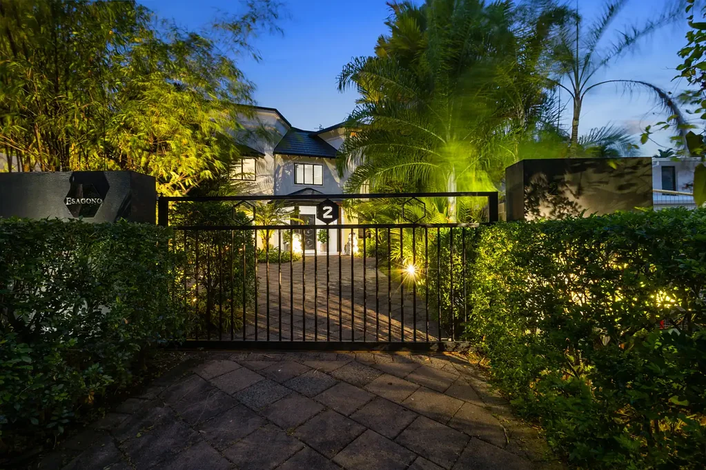 Port Douglas 5房  Solander Boulevard - Beachfront Architectural Opulence