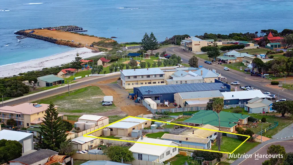 4 Dawn Street, Hopetoun, WA 6348