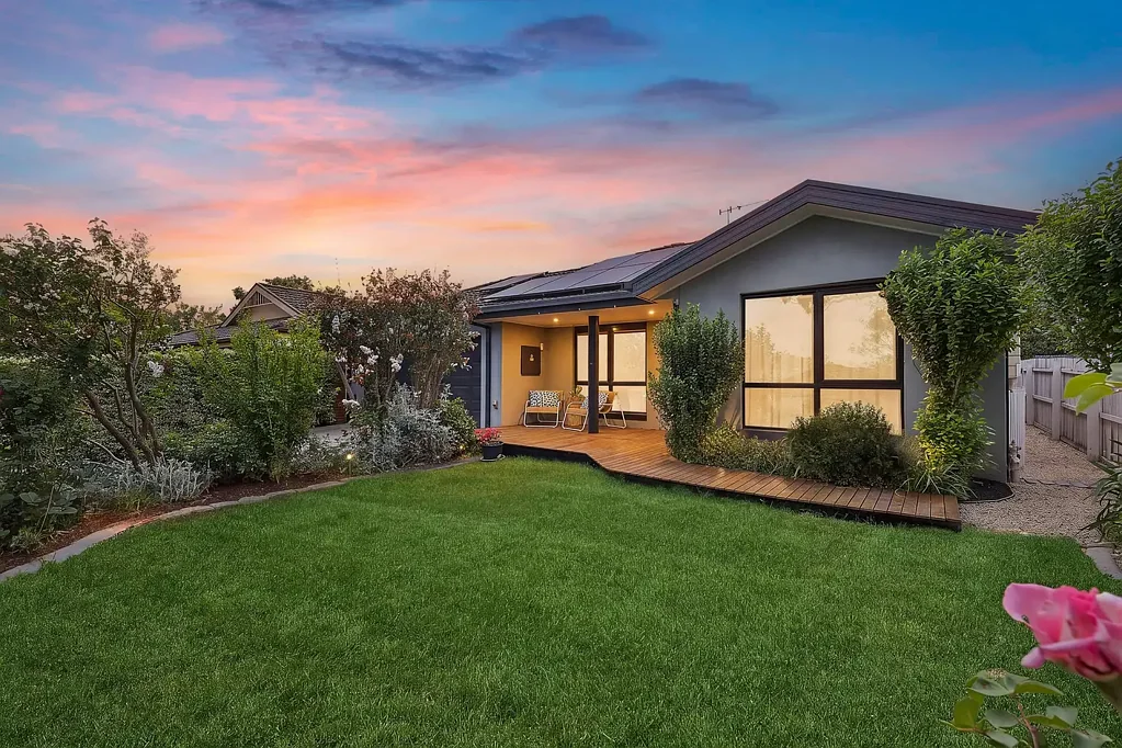 Labas ng Bahay - 10 Wenlock Street, Amaroo, ACT 2914