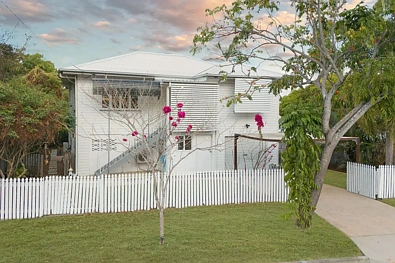 Garbutt 3Phòng ngủ QUEENSLANDER CHARM WITH DUAL LIVING